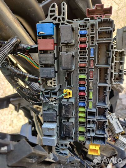 Блок предохранителей хонда фит кузов GD3