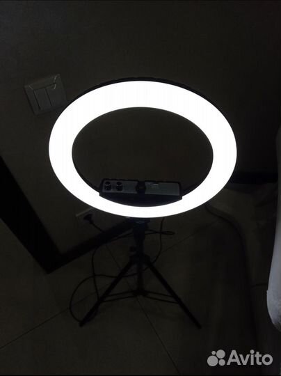 Кольцевая лампа