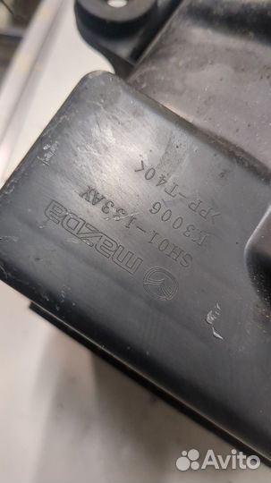 Корпус воздушного фильтра Mazda CX-5