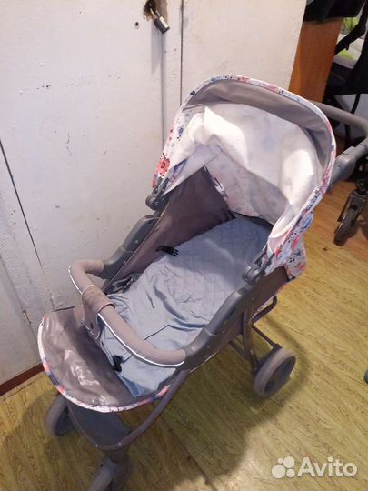Прогулочная коляска