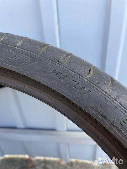 Pirelli P Zero 225/35 R20 и 255/30 R20 92Y