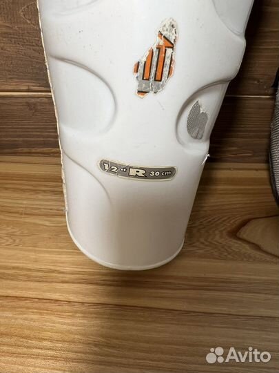 Хоккейные наколенники детские 12 размер