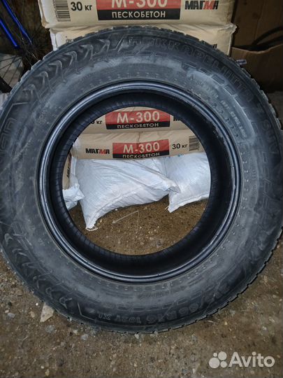 Nokian Tyres Hakkapeliitta 7 SUV 215/65 R16