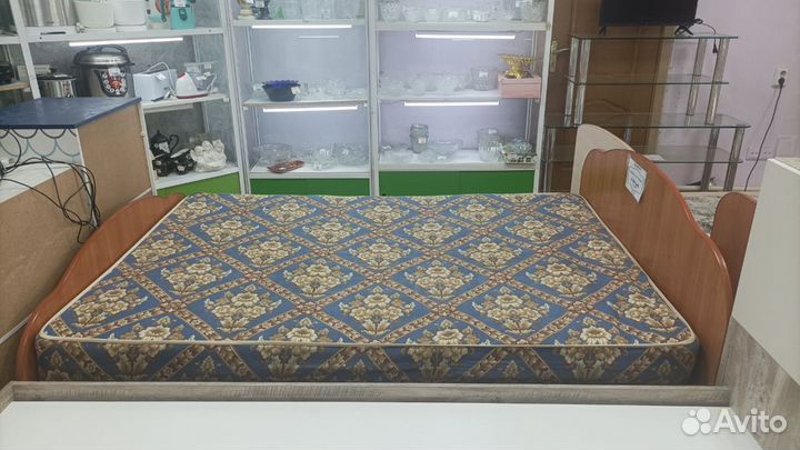 Кровать 2сп + матрац