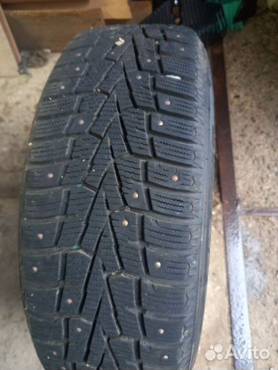 Зимняя резина 215 60 r16 на литых дисках