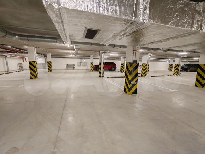 Машиноместо, 13 м²