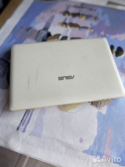 Ноутбук asus