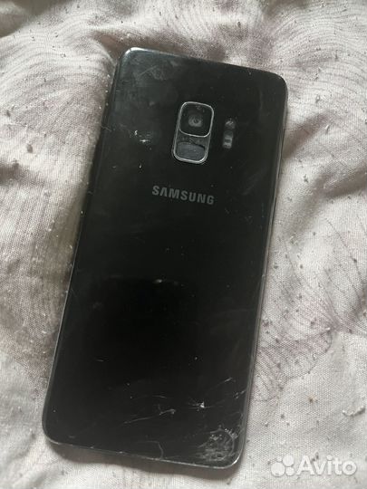 Samsung Galaxy S9, 4/128 ГБ