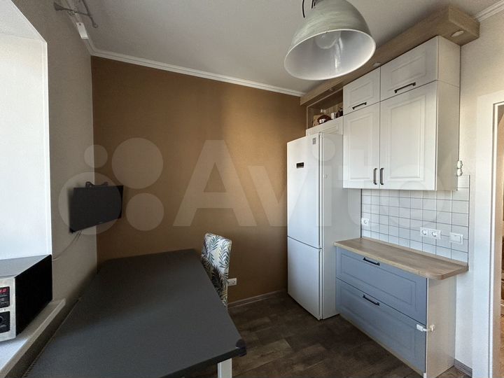 2-к. квартира, 60 м², 9/10 эт.