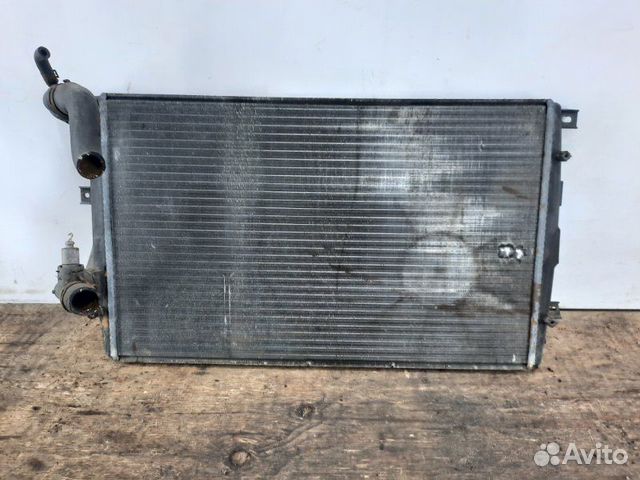 Радиатор основной Volkswagen Golf Plus хэтчбэк 5