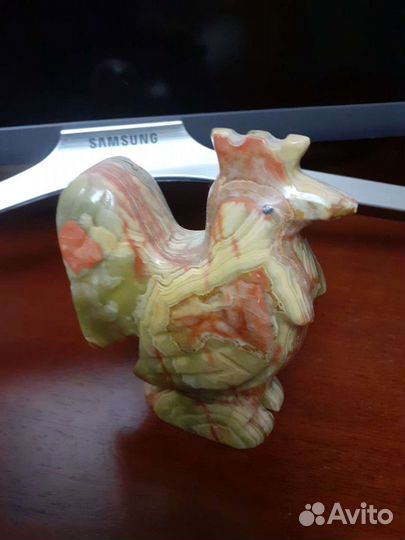 Фигурки из камня оникс