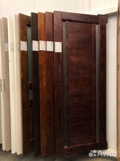 Двери из натурального массива со склада