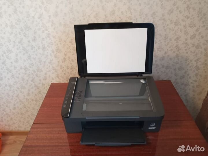 Цветной струйный принтер