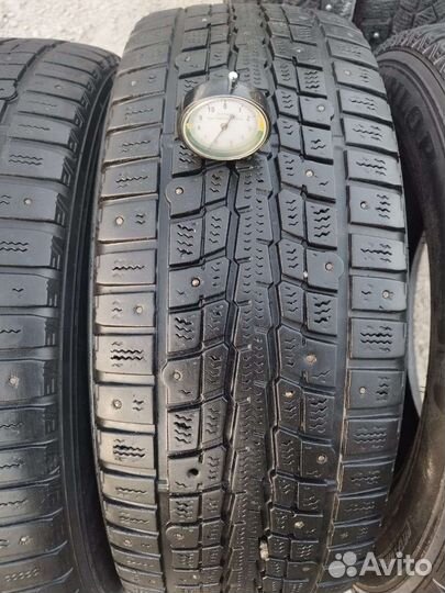 Dunlop SP Winter Ice 01 215/60 R16 95T