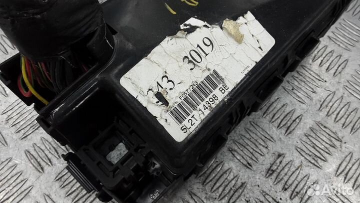 Блок предохранителей Ford Explorer