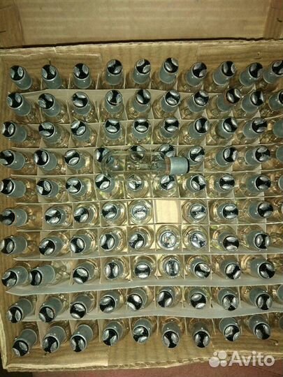 Лампа накаливания малогабаритная