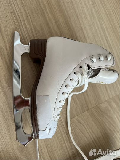 Фигурные коньки jackson artiste 13С