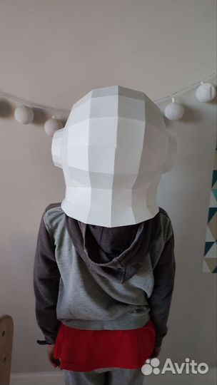 Шлем космонавта бумажный полигональный