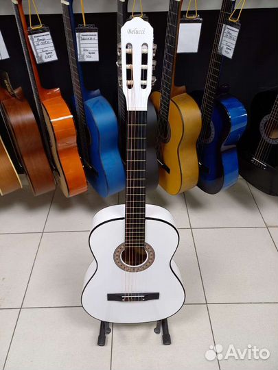 Классическая гитара 4/4 Белая Новая