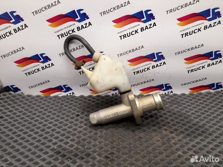 Бачок главного цилиндра сцепления