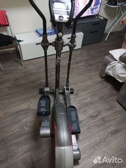 Эллиптический тренажер новый