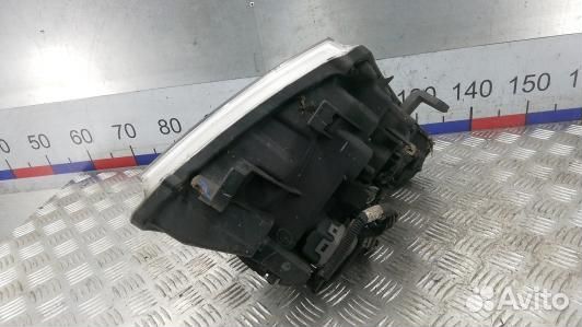 Фара правая nissan navara D40 (8UK02MU01)