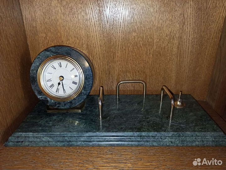 Часы настольные