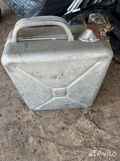 Алюминиевая канистра 20л