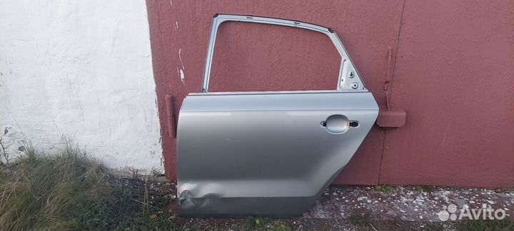 Двери на volkswagen polo левые передний, задний