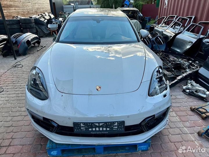 Porsche Panamera 971