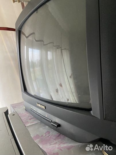 Телевизор samsung