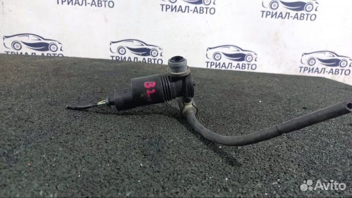 Насос омывателя Land Rover Freelander 2 2.2L