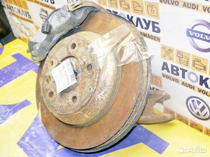 Кулак поворотный задний правый Фольксваген Туарег