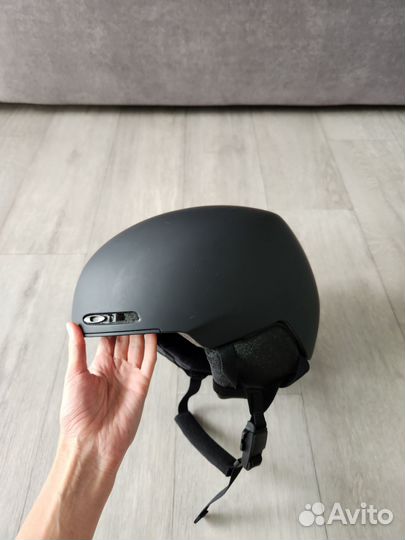 Сноуборд оборудование (ботинки,шлемы,маски,защита)