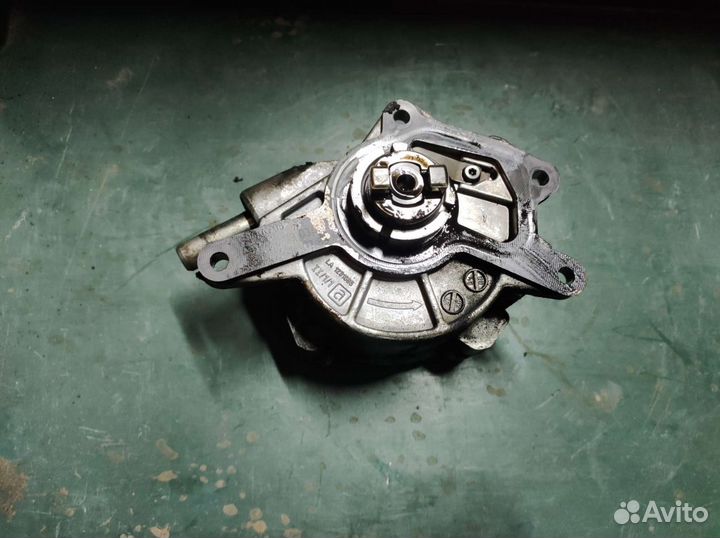 Вакуумный насос om 642 Mercedes 221 ML164 GL164