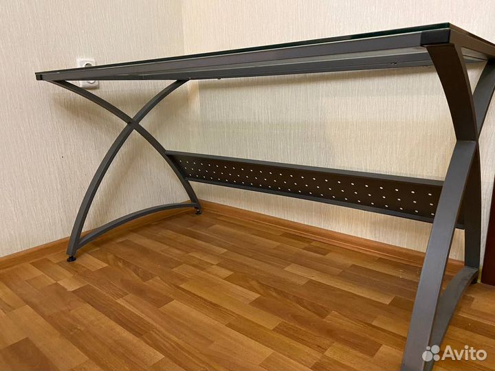 Стол 