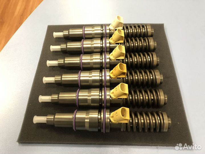 Насос-форсунки Volvo FH12 D12 20430583