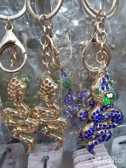 Брелки оптом