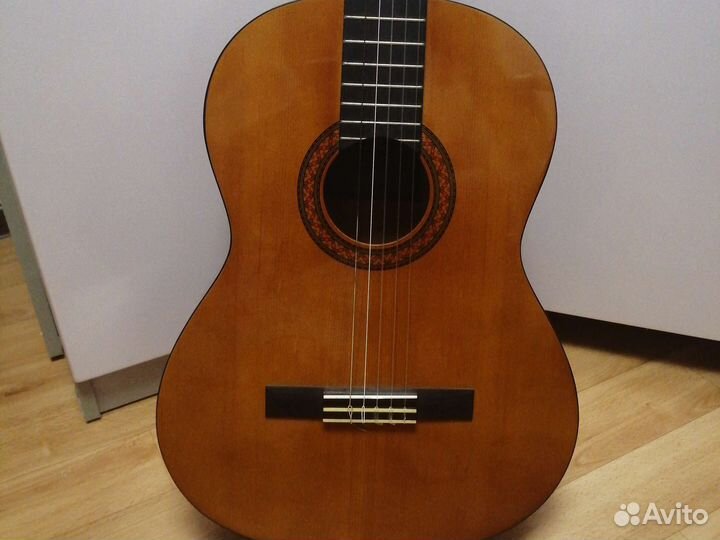 Гитара ymaha c40