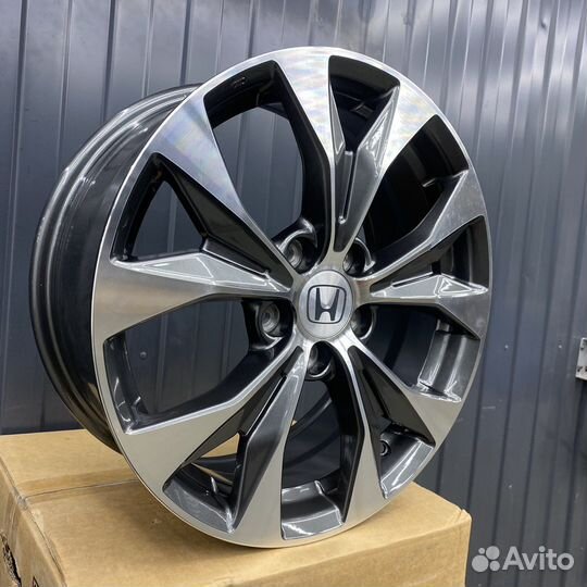 Диски 17 дюймов 5/114,3