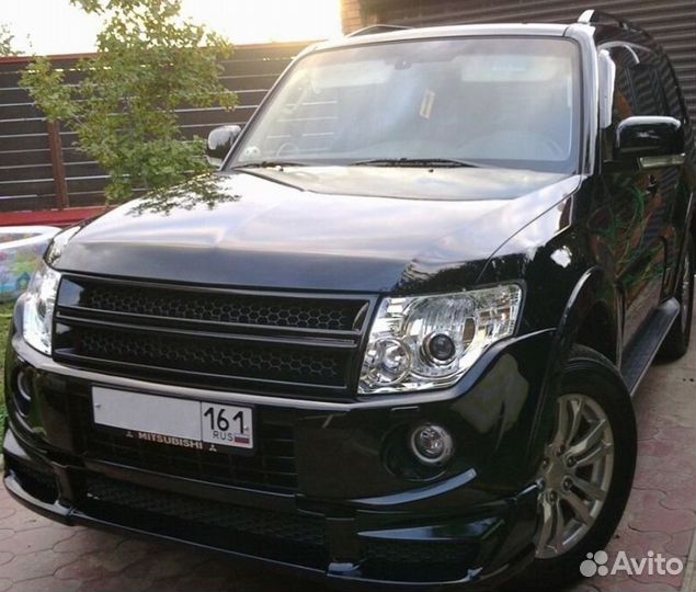 Решётка радиатора Pajero IV