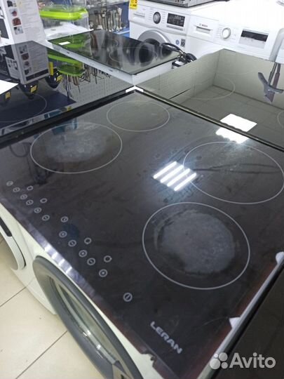 Варочная поверхность электрическая Leran E16401 BV