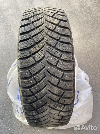 Michelin X-Ice North 4 195/65 R15 95T
