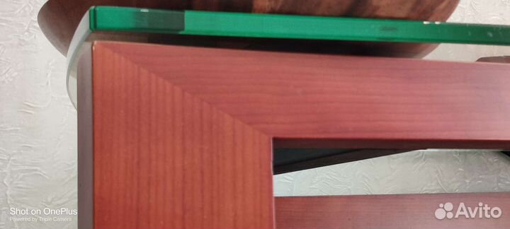 Стеклянная тумба под тв