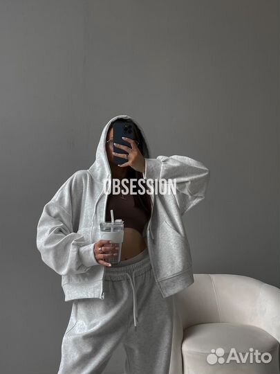 Спортивный костюм женский