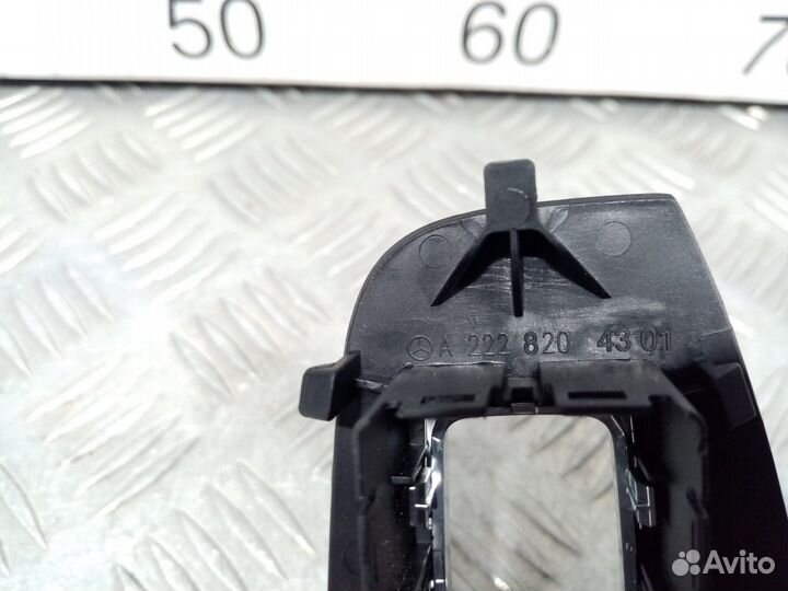 Б/У Накладка кнопки стеклоподъемника W222#001