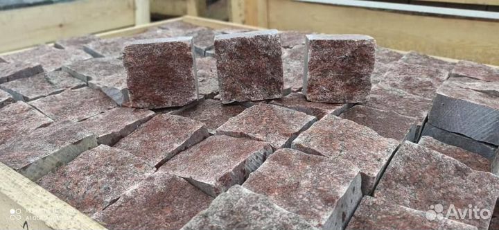 Брусчатка из красного гранита сюська