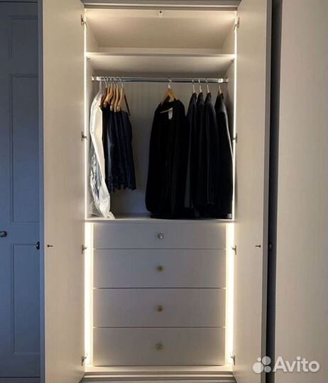 Шкаф распашной/ Прихожая