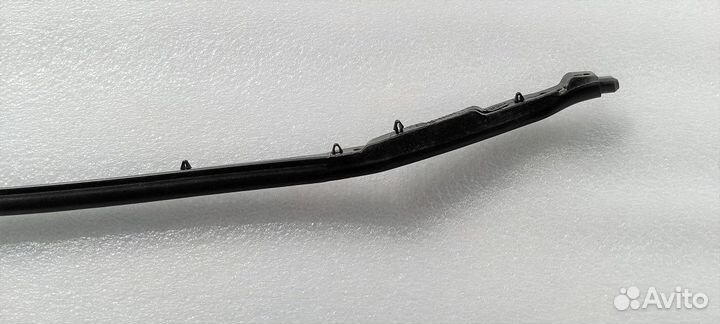 Lexus GX460 Уплотнитель решетки радиатора NEW 13