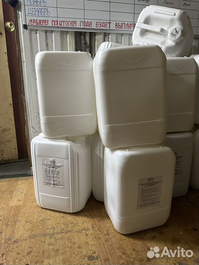 Канистры пластиковые бу 20 литров